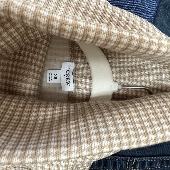 J. Crew Women's Size XS Funnel Neck Fleece Lined Sweater Taupe Cream - Picture 6 of 6